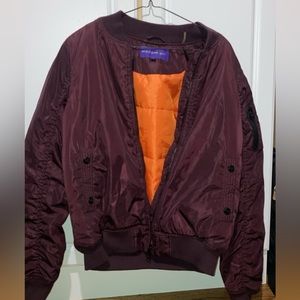Madden Girl Long Sleeve Full Zip Puffer Jacket Maroon
Women's Size Medium